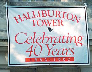 Halliburton Tower_anniversary Sign_2004.jpg.jpg