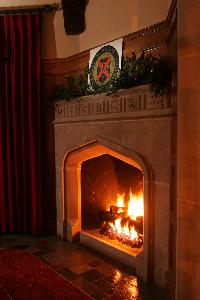 Christmas_2006_Fireplace_025.JPG.jpg