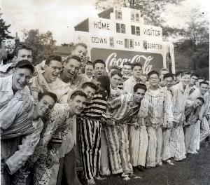 Life_1949_homecoming_pajama_race.JPG.jpg